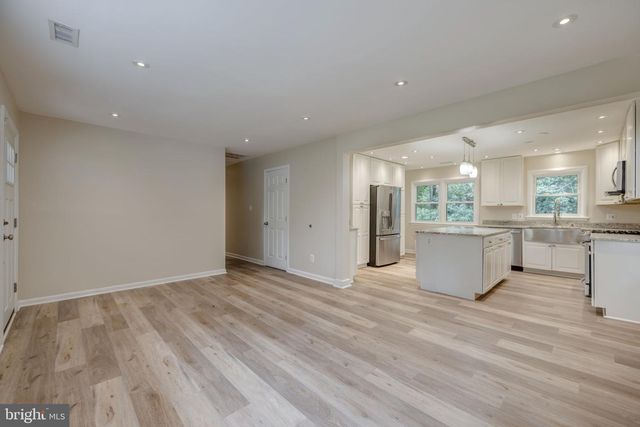 5508 BROOKLAND RD, Alexandria, VA 22310