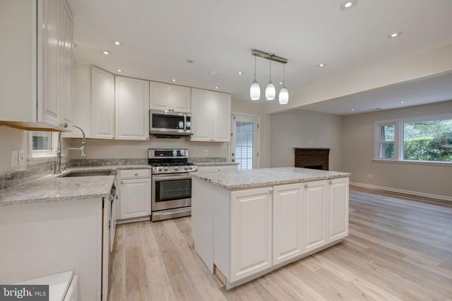 5508 BROOKLAND RD, Alexandria, VA 22310
