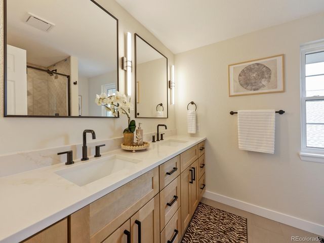 8135 S Syracuse Street, Centennial, CO 80112