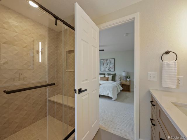 8135 S Syracuse Street, Centennial, CO 80112