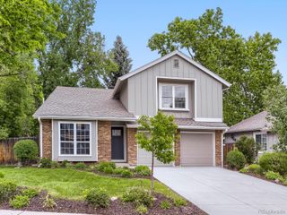 8135 S Syracuse Street, Centennial, CO 80112