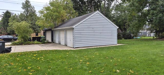 4574 N 107th STREET, Wauwatosa, WI 53225