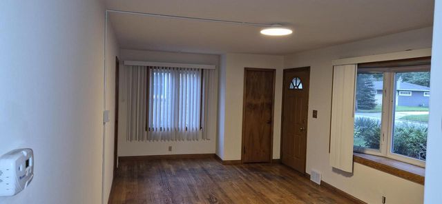 4574 N 107th STREET, Wauwatosa, WI 53225