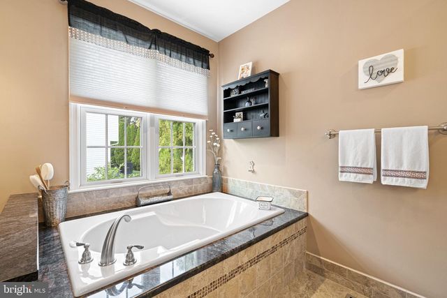 535 OLIVIA WAY, Lafayette Hill, PA 19444