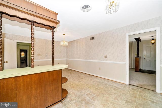 9496 POCONO DR, Frederick, MD 21702