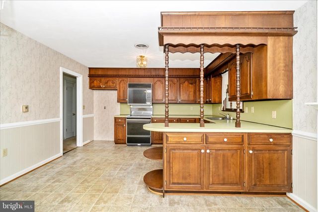 9496 POCONO DR, Frederick, MD 21702