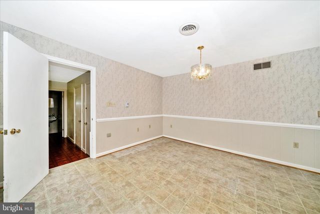 9496 POCONO DR, Frederick, MD 21702