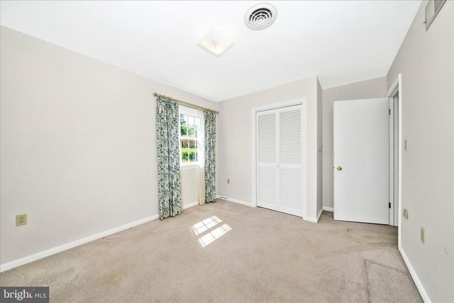 9496 POCONO DR, Frederick, MD 21702