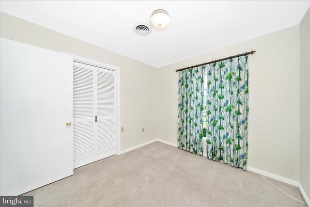 9496 POCONO DR, Frederick, MD 21702