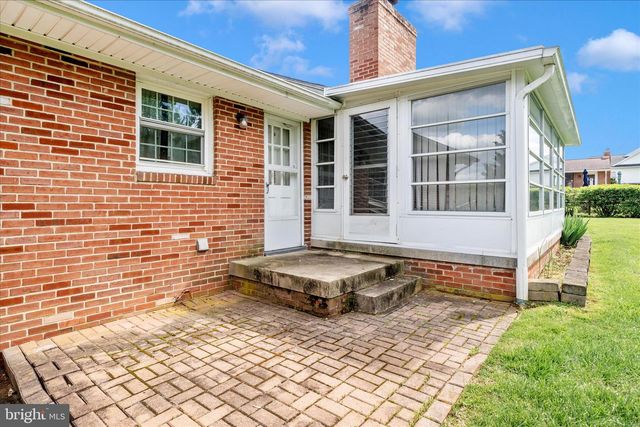 9496 POCONO DR, Frederick, MD 21702