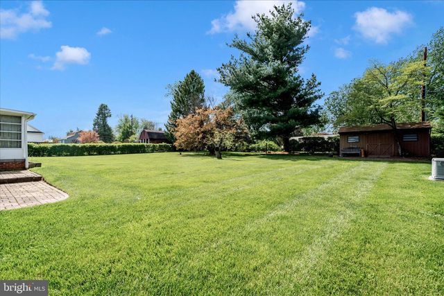 9496 POCONO DR, Frederick, MD 21702