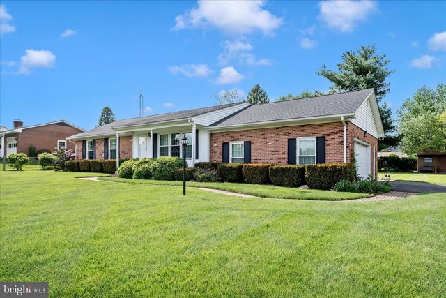9496 POCONO DR, Frederick, MD 21702