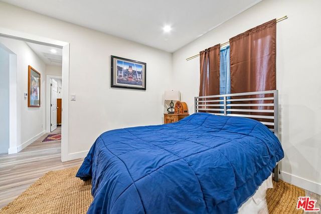 4806 7th Avenue, Los Angeles, CA 90043