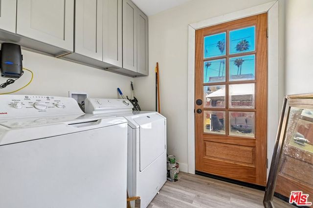 4806 7th Avenue, Los Angeles, CA 90043
