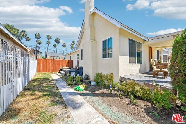 4806 7th Avenue, Los Angeles, CA 90043