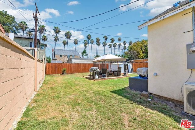 4806 7th Avenue, Los Angeles, CA 90043