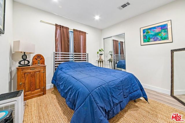 4806 7th Avenue, Los Angeles, CA 90043