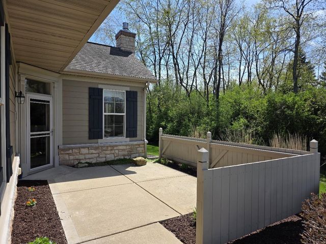 57 Pond View Way, Fitchburg, WI 53711