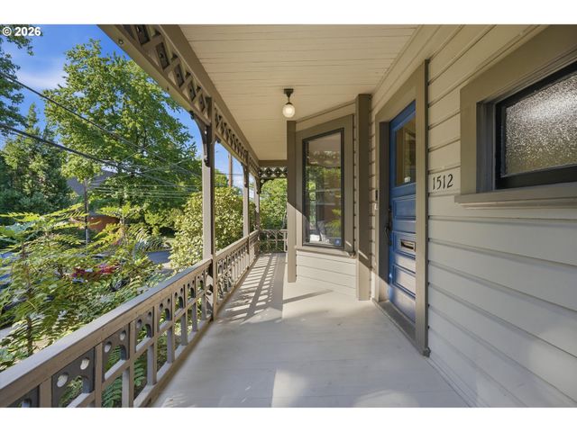 1512 Sw 18TH Ave, Portland, OR 97201