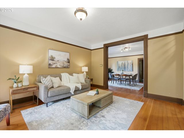 1512 Sw 18TH Ave, Portland, OR 97201