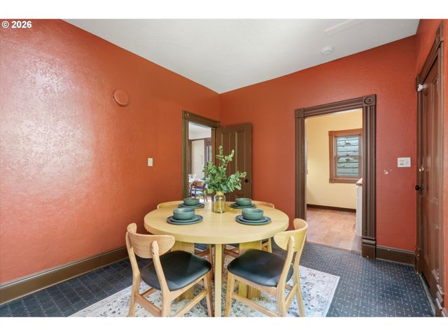1512 Sw 18TH Ave, Portland, OR 97201
