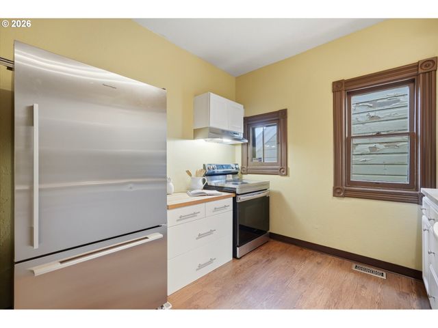 1512 Sw 18TH Ave, Portland, OR 97201
