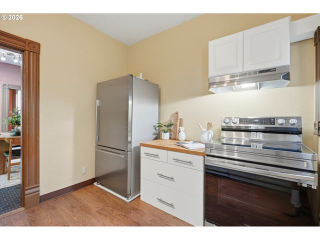 1512 Sw 18TH Ave, Portland, OR 97201