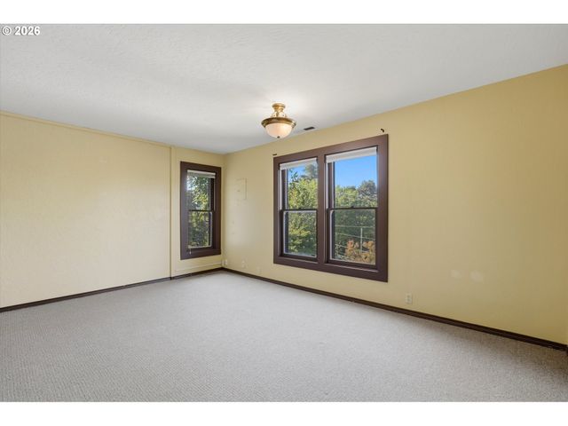 1512 Sw 18TH Ave, Portland, OR 97201