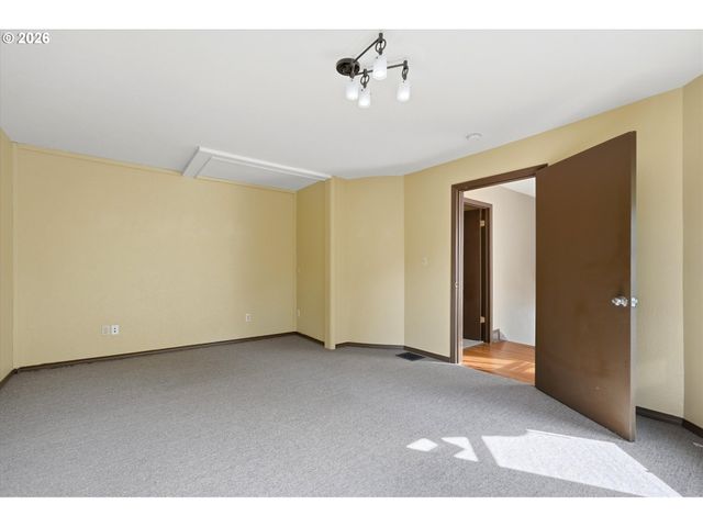 1512 Sw 18TH Ave, Portland, OR 97201