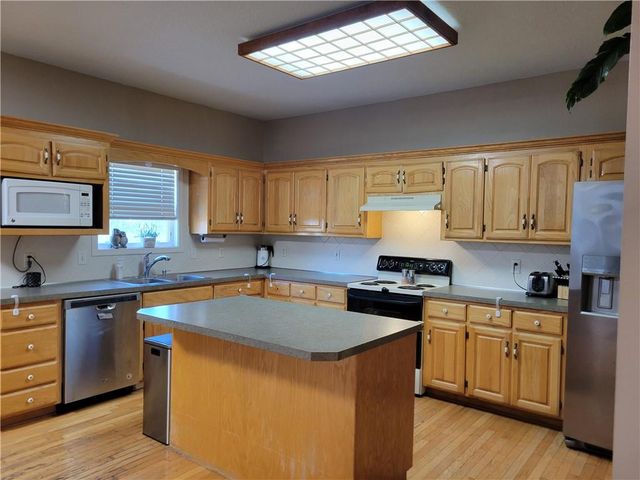 12191 S Troost Street, Olathe, KS 66061