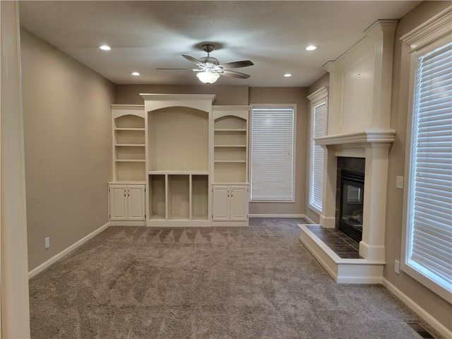 12191 S Troost Street, Olathe, KS 66061