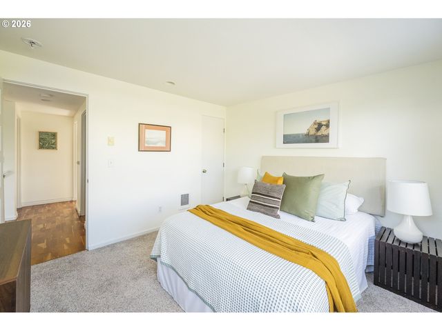 3932 Se 16TH Ave, Portland, OR 97202