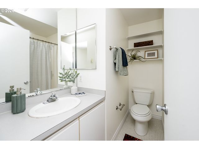 3932 Se 16TH Ave, Portland, OR 97202