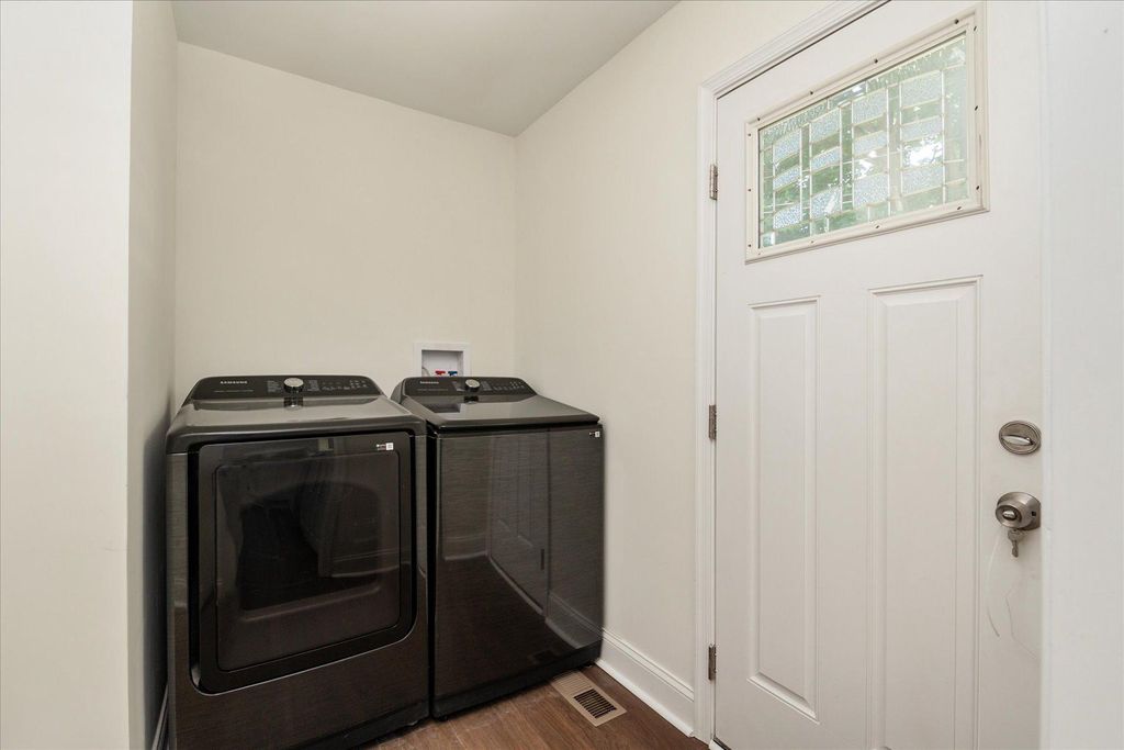 Image 16 of property listing at 621 WINGLEAF CT, Edgewood, MD 21040
