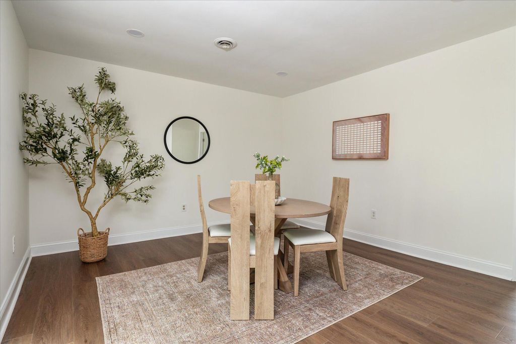 Image 17 of property listing at 621 WINGLEAF CT, Edgewood, MD 21040