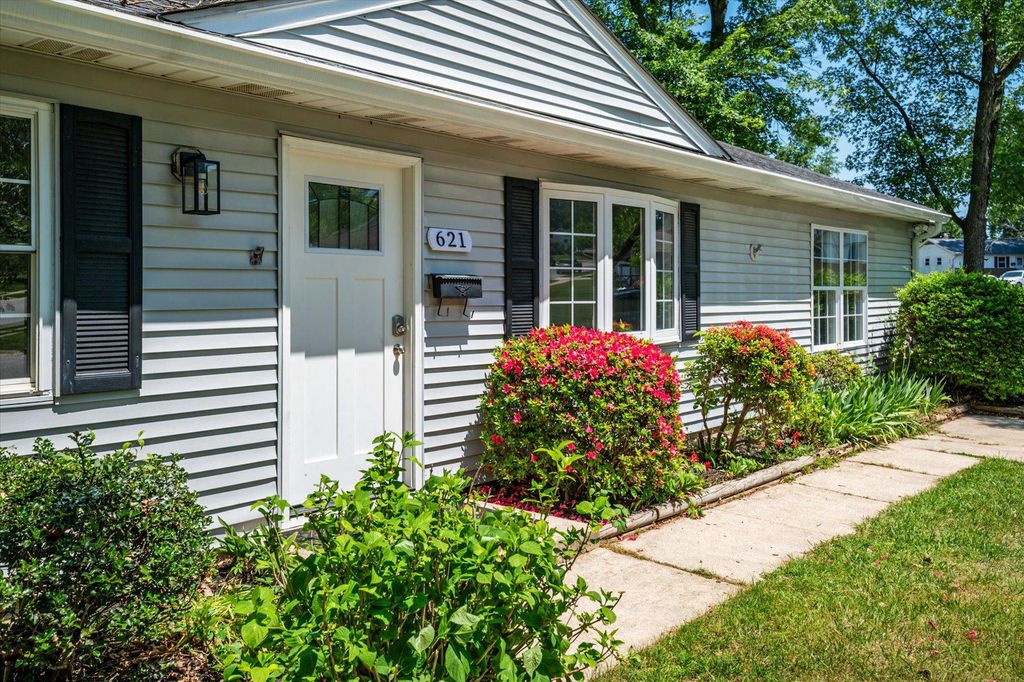 Image 3 of property listing at 621 WINGLEAF CT, Edgewood, MD 21040