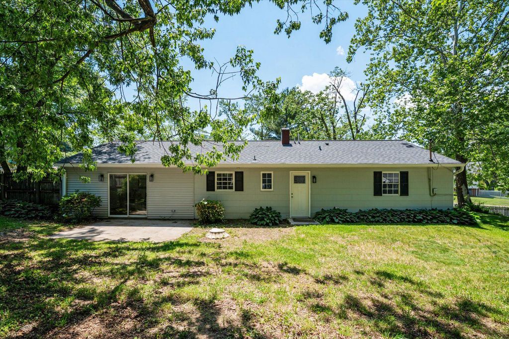 Image 32 of property listing at 621 WINGLEAF CT, Edgewood, MD 21040