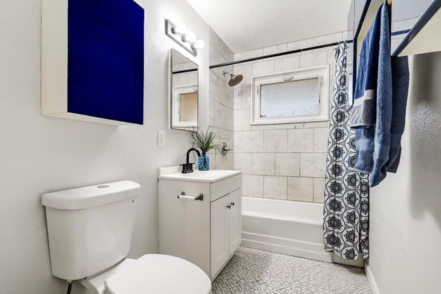 8008 San Joaquin Avenue SE, Albuquerque, NM 87108