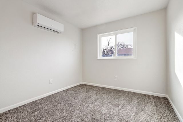 8008 San Joaquin Avenue SE, Albuquerque, NM 87108