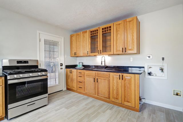 8008 San Joaquin Avenue SE, Albuquerque, NM 87108