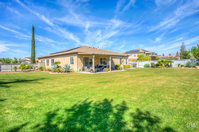 6605 Montagna Drive, Bakersfield, CA 93306