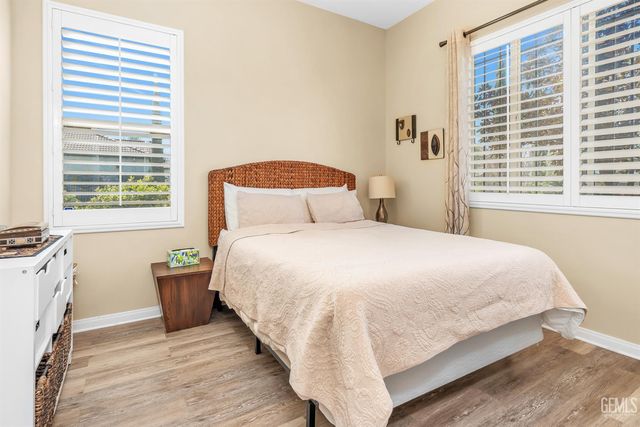 6605 Montagna Drive, Bakersfield, CA 93306