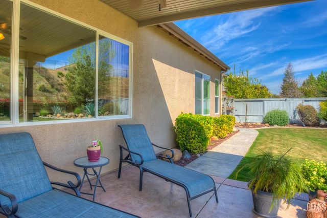 6605 Montagna Drive, Bakersfield, CA 93306