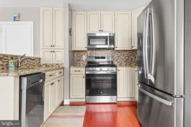 808 SCOTIA ROAD, Philadelphia, PA 19128