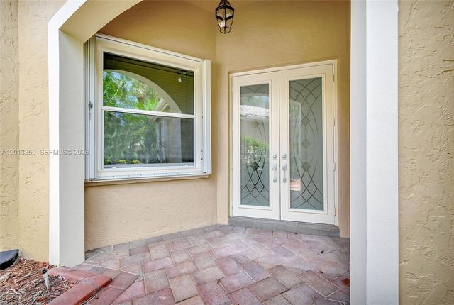 2468 Bay Isle Court, Weston, FL 33327
