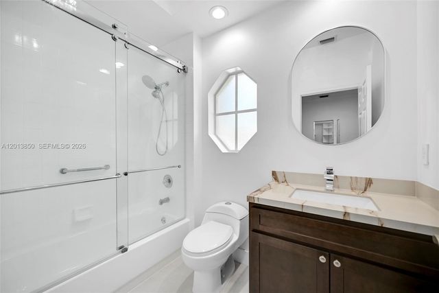 2468 Bay Isle Court, Weston, FL 33327