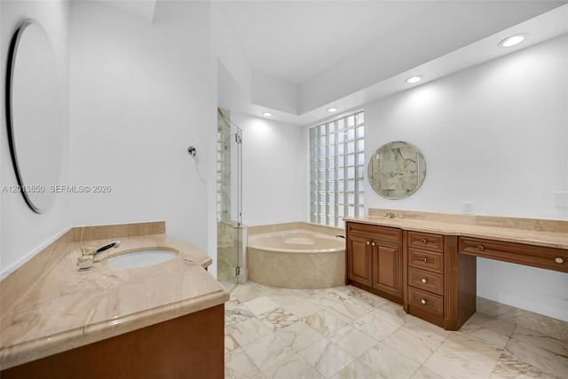 2468 Bay Isle Court, Weston, FL 33327