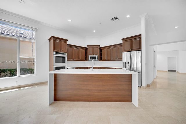 2468 Bay Isle Court, Weston, FL 33327