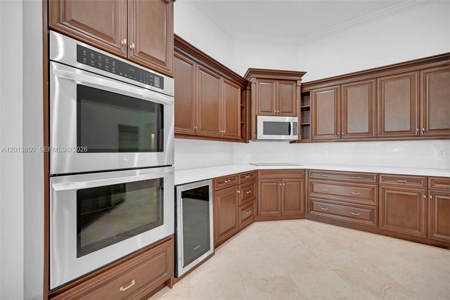 2468 Bay Isle Court, Weston, FL 33327