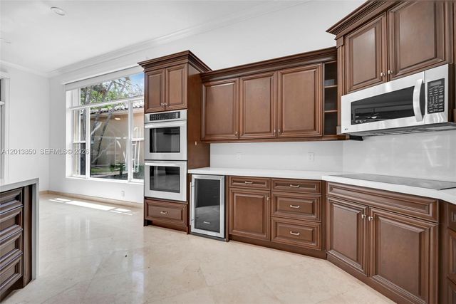 2468 Bay Isle Court, Weston, FL 33327